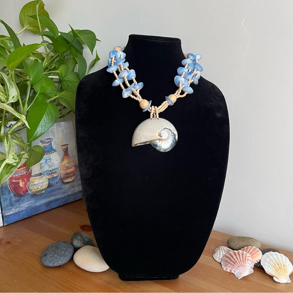 Jewelry - 📌SOLD📌Boho Beach White shell pendant with multi-strand blue shell necklace